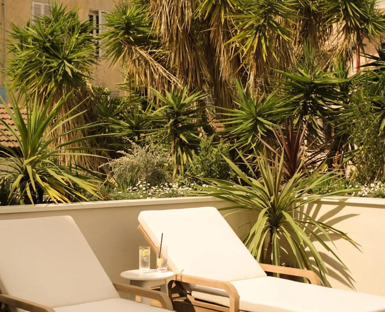 Hotel Lilou Hyères 4*,  Frankreich